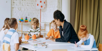 Bé giỏi tiếng Anh tại nhà? Thử ngay trang web học tiếng anh miễn phí cho trẻ em.