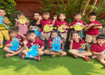 Con thích bé học màu sắc: Bí quyết đơn giản cho mẹ đây.