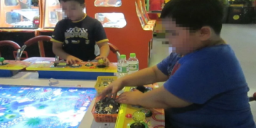 Làm sao để tiếng Anh cho trẻ lớp 1 dễ ẹc: Mẹo hay cho ba mẹ bận rộn.