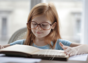 Học sinh cấp 2 tiếng Anh sợ môn này lắm? Mẹo hay giúp con yêu thích trở lại.