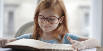 Học sinh cấp 2 tiếng Anh sợ môn này lắm? Mẹo hay giúp con yêu thích trở lại.