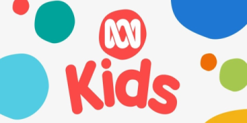 Tìm ứng dụng học tiếng Anh miễn phí cho bé ở đâu: Giúp con làm quen tiếng Anh sớm.