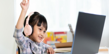 Mẹo hay học tiếng Anh lớp 1: Con tự giác học, bố mẹ nhàn tênh.