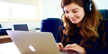 1. Học tiếng Anh online cho người đi làm miễn phí ở đâu tốt?