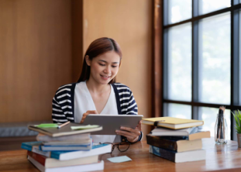 Tổng hợp cách học tiếng Anh cho người mới bắt đầu dễ áp dụng và thực hành mỗi ngày.