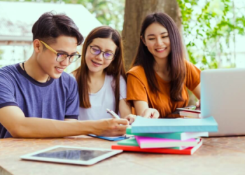 Học tiếng anh online trực tuyến như thế nào để giao tiếp lưu loát nhanh nhất