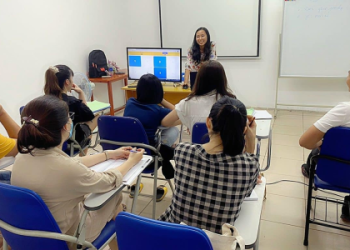 Trung tâm học tiếng anh cho người đi làm: Học ở đâu để nhanh giỏi?