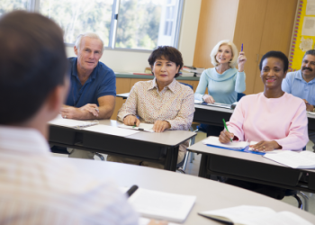 Trường dạy tiếng Anh cho người lớn tốt nhất – Học xong nói tiếng Anh vèo vèo.