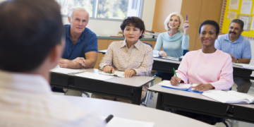 Trường dạy tiếng Anh cho người lớn tốt nhất – Học xong nói tiếng Anh vèo vèo.