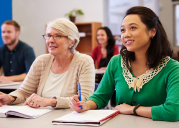 Trung tâm đào tạo tiếng Anh giao tiếp cho người mới bắt đầu