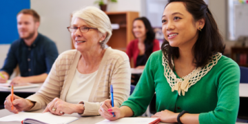 Trung tâm đào tạo tiếng Anh giao tiếp cho người mới bắt đầu