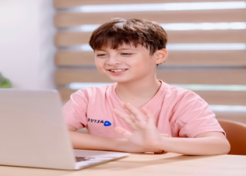 Muốn nói tiếng Anh chuẩn? Học tiếng Anh trực tuyến với giáo viên nước ngoài là số một.