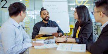 Tiếng Anh cho người đi làm online: Ở nhà vẫn học tốt, không lo tốn thời gian đi lại.