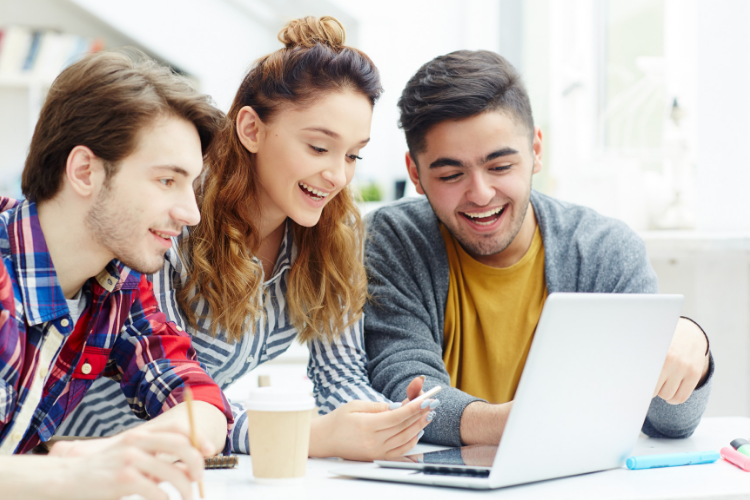 Học tiếng Anh với người bản xứ: Cách nhanh nhất để nói tiếng Anh tự nhiên.