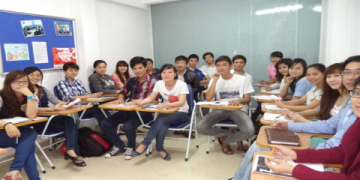 Trung tâm tiếng Anh cho sinh viên TP.HCM: Sinh viên review tốt, rất đáng tiền.