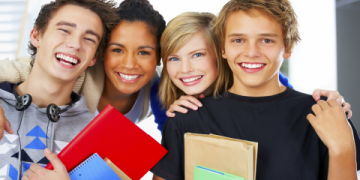 Học tiếng Anh giao tiếp ở đâu TPHCM cho người mới? | Kinh nghiệm chọn chỗ học tiếng Anh giao tiếp ở TPHCM.