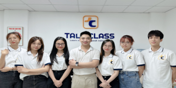 Học là dùng được liền: Khóa học tiếng Anh giao tiếp cho người lớn tập trung vào thực hành nhiều.