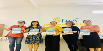 Trung tâm tiếng anh dành cho người đi làm có lớp học cuối tuần không?