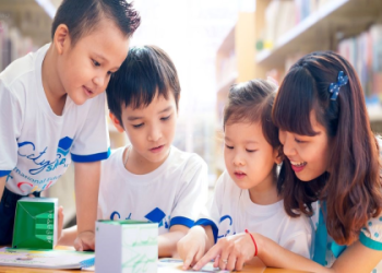 Bí quyết giúp con yêu thích tiếng Anh, bắt đầu từ lớp học tiếng anh cho trẻ 5 tuổi.