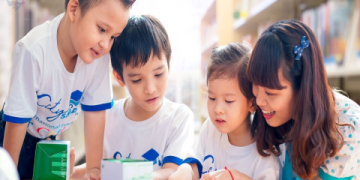 Bí quyết giúp con yêu thích tiếng Anh, bắt đầu từ lớp học tiếng anh cho trẻ 5 tuổi.