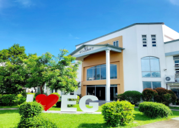 Tìm đâu top trung tâm tiếng Anh Hà Nội dạy tốt học phí phải chăng cho người mới bắt đầu học?